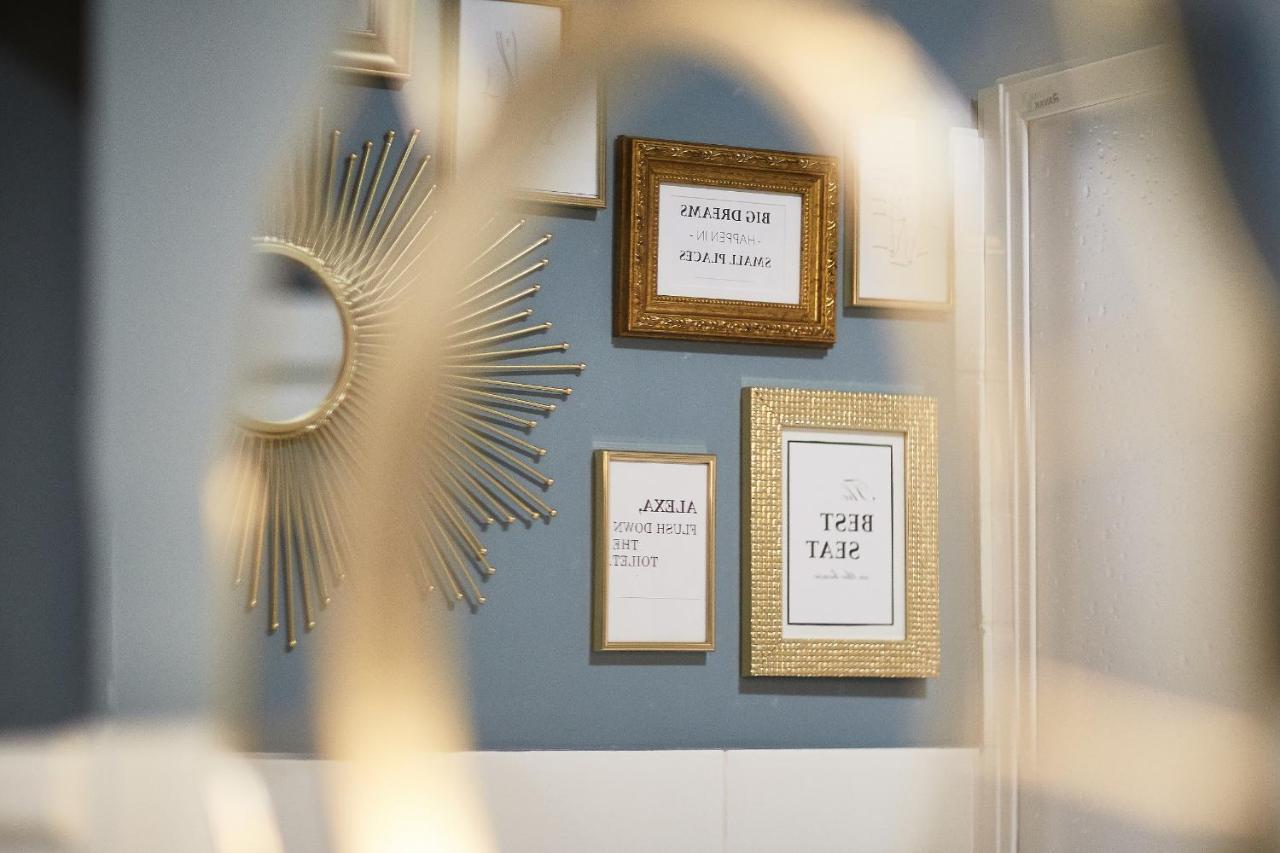 The Doors Boutique Apartments Mosonmagyaróvár 外观 照片