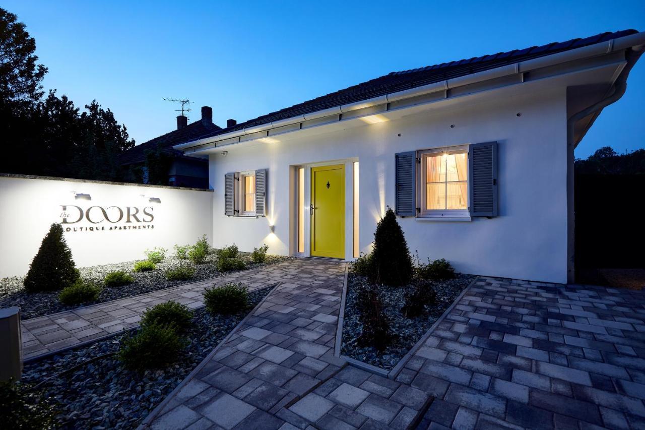The Doors Boutique Apartments Mosonmagyaróvár 外观 照片