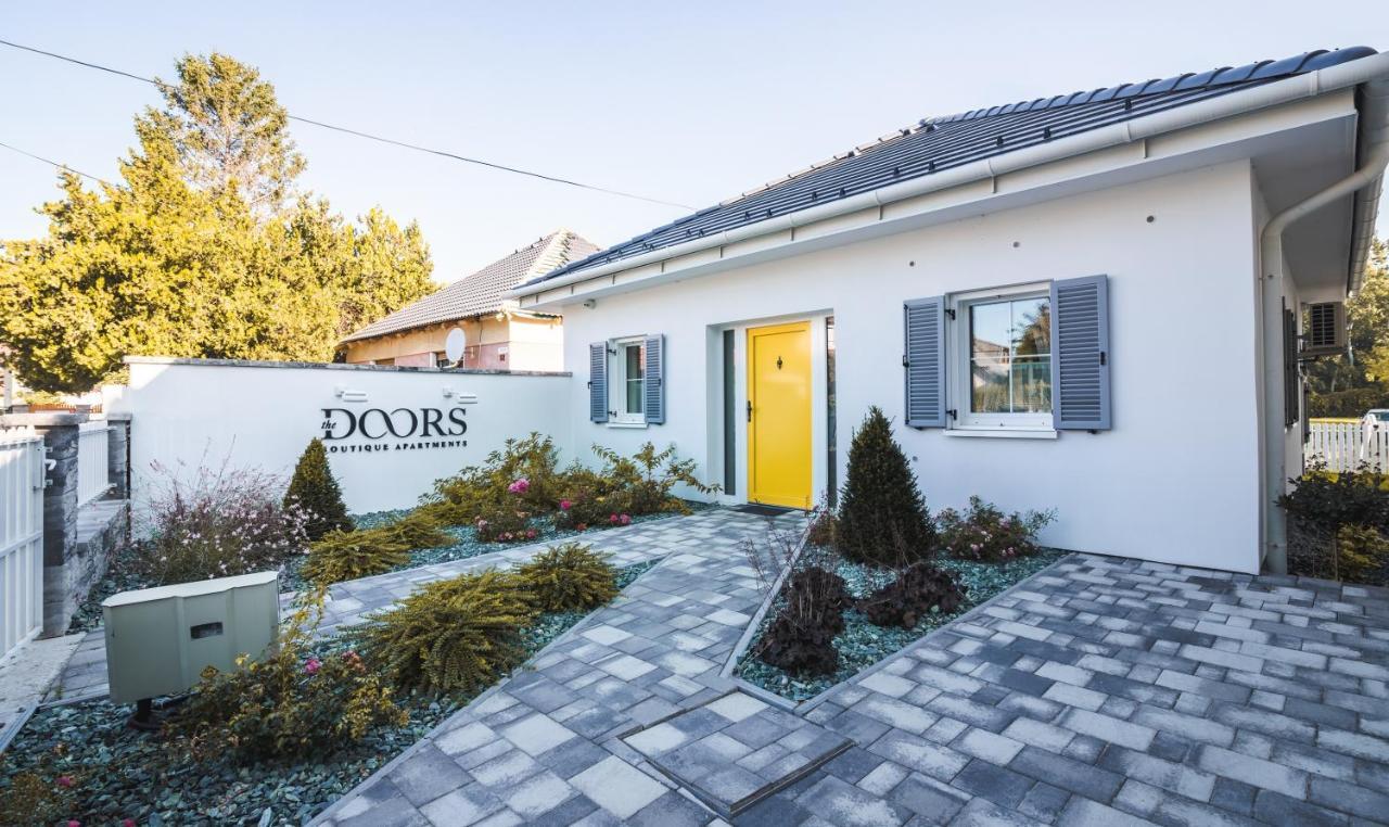 The Doors Boutique Apartments Mosonmagyaróvár 外观 照片