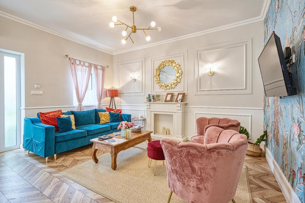 The Doors Boutique Apartments Mosonmagyaróvár 外观 照片