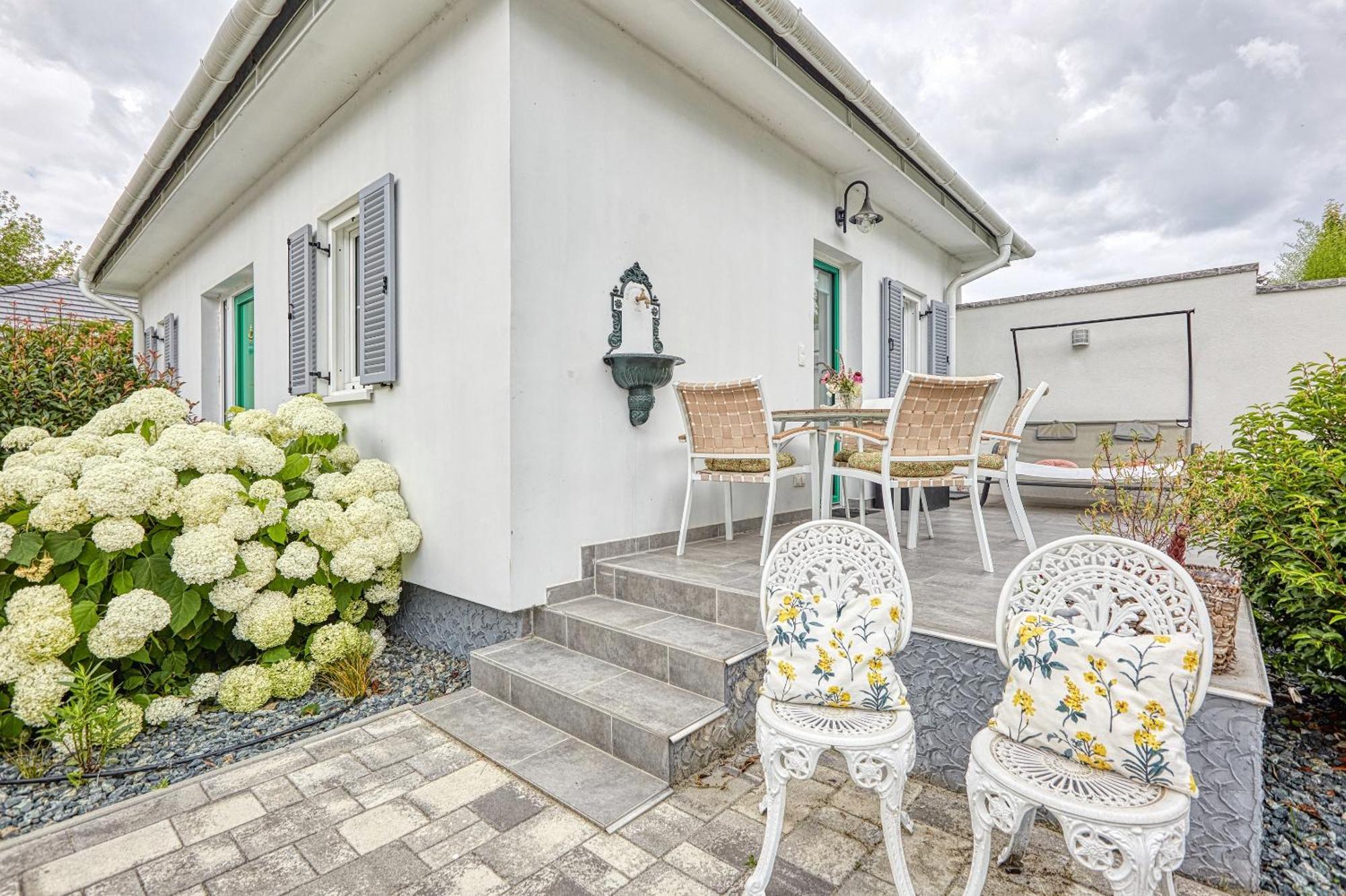 The Doors Boutique Apartments Mosonmagyaróvár 外观 照片